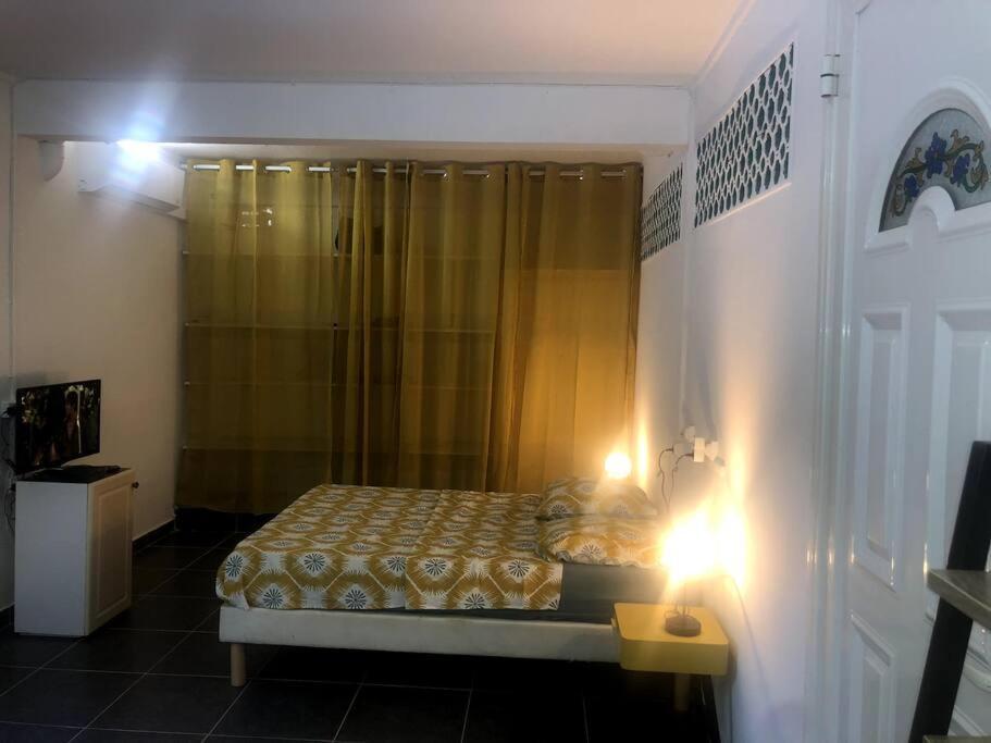 Studio Cosy Avec Piscine Saint-Joseph Exterior photo