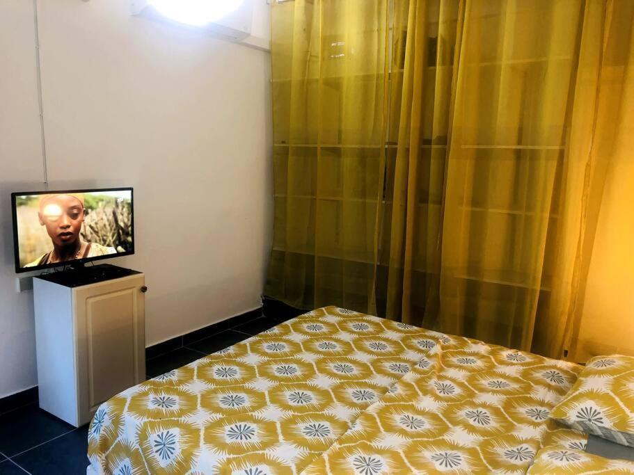 Studio Cosy Avec Piscine Saint-Joseph Exterior photo